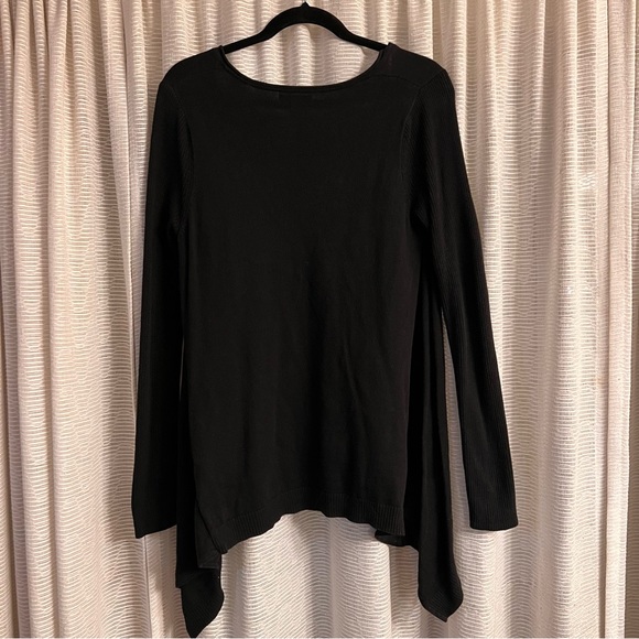 Express Black V-Neck Sharkbite Sweater - Picture 3 of 6